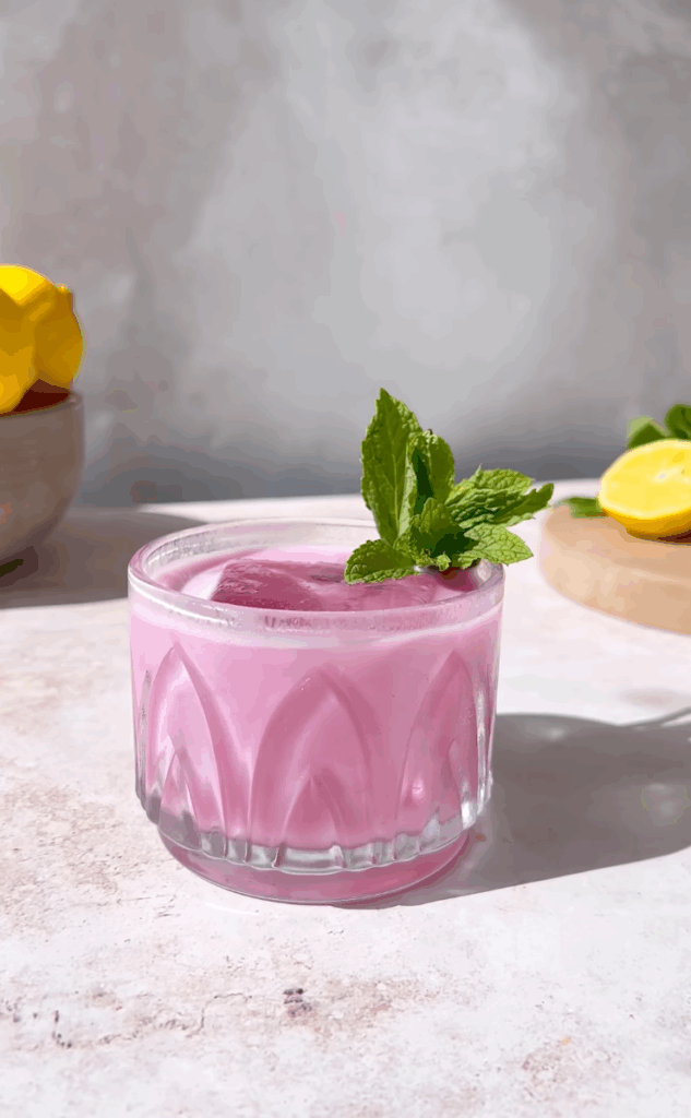 Greek Yogurt Gin Smash cocktail