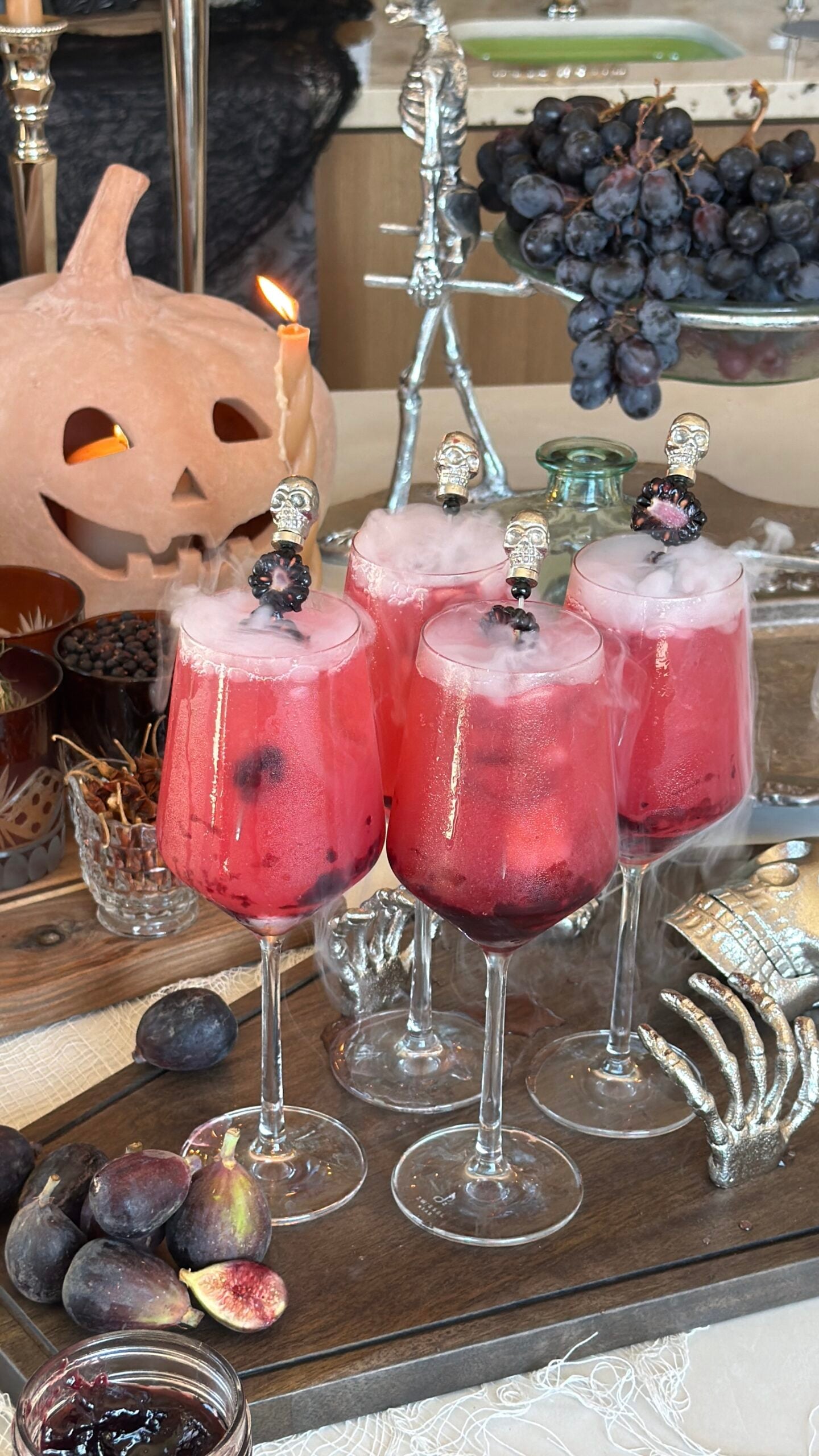 Blackberry Gin and Tonic Spritz
