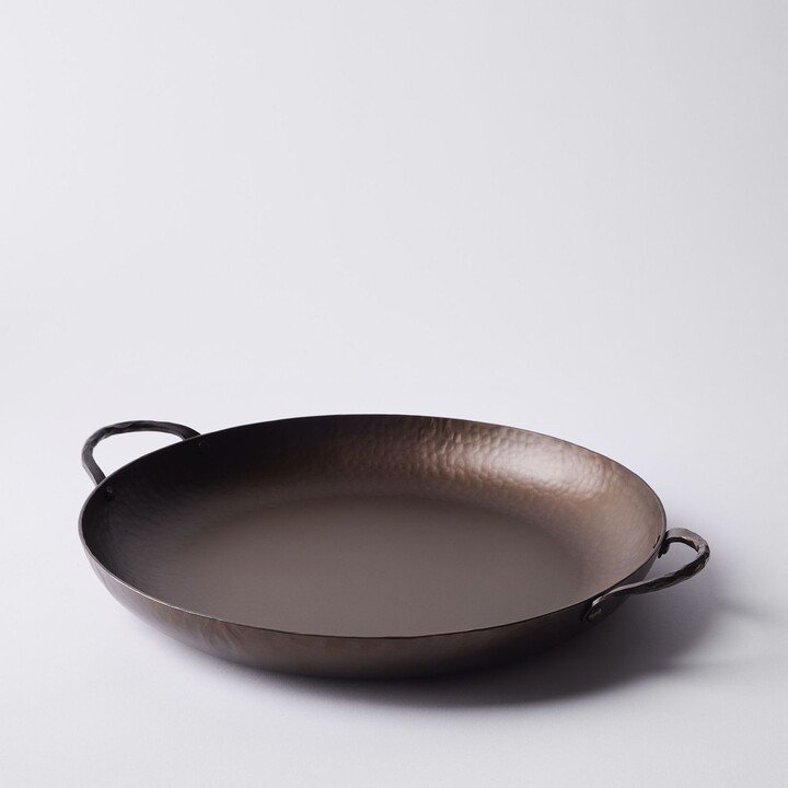 smithey-hand-forged-carbon-steel-party-pan-17-quot.jpg