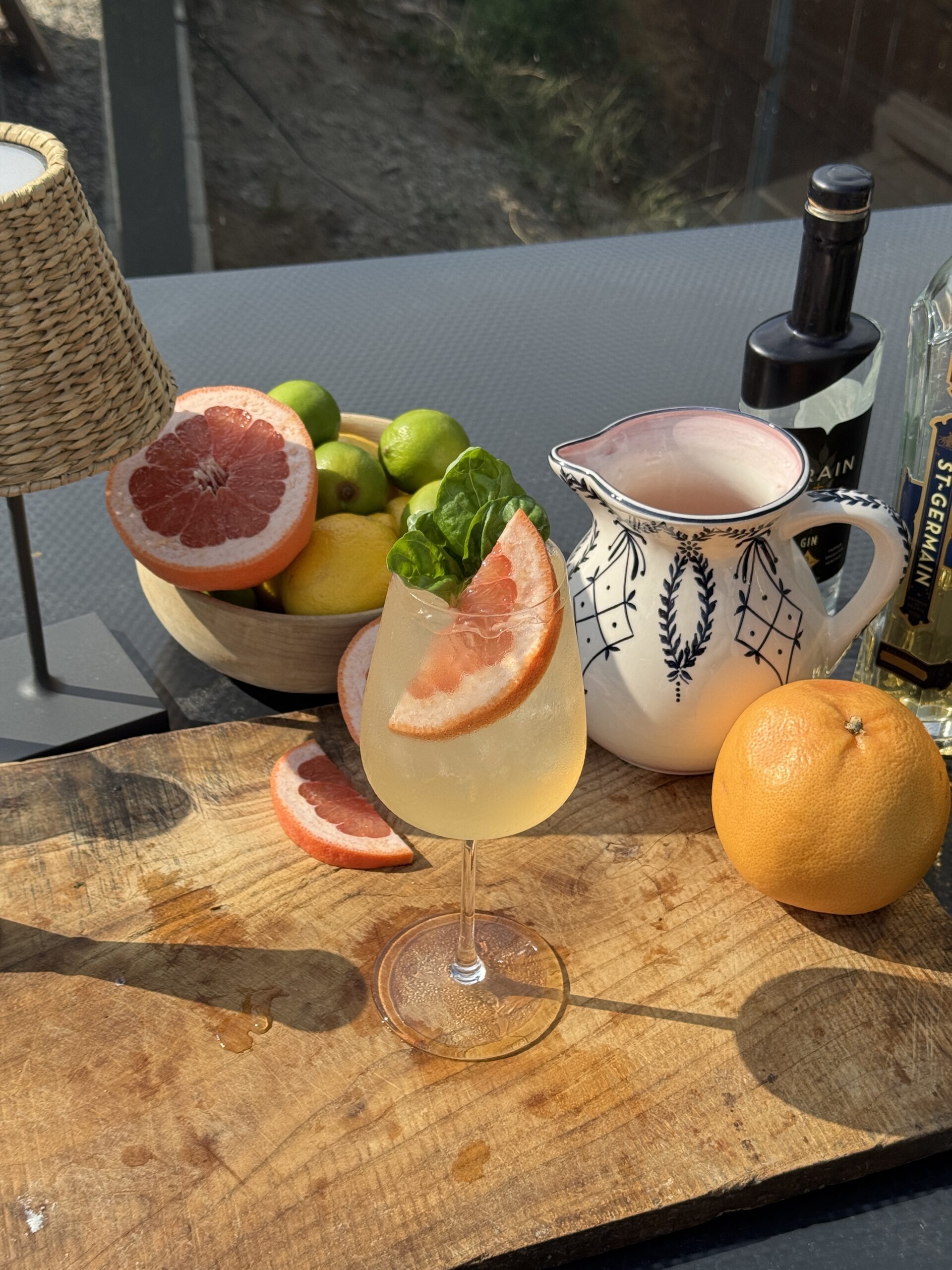 White Wine Elderflower Spritz