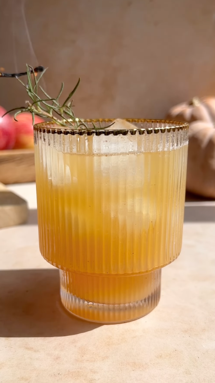 apple bourbon smash