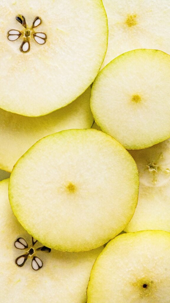 cut pears